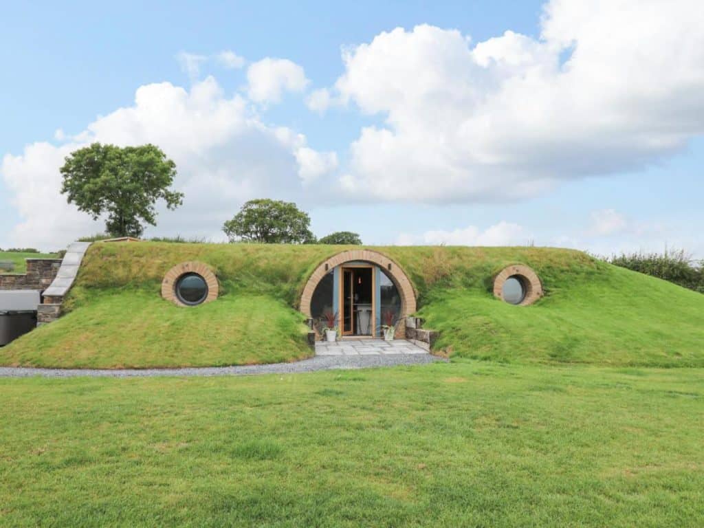 Tan Y Waw Hobbit House Wales Glamping