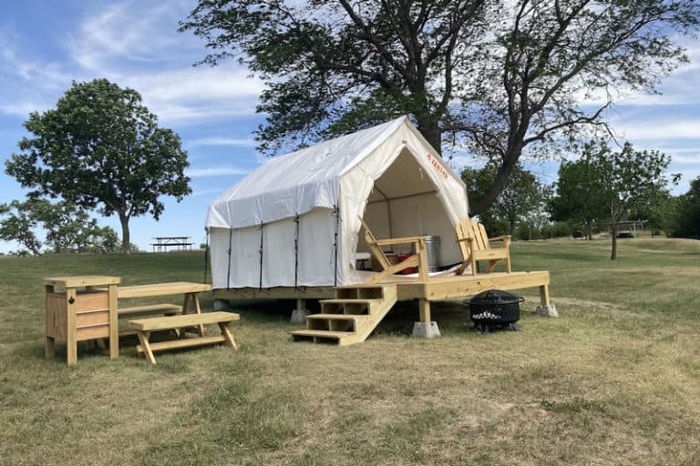 11 Glamping in Nebraska Sites to Enjoy
