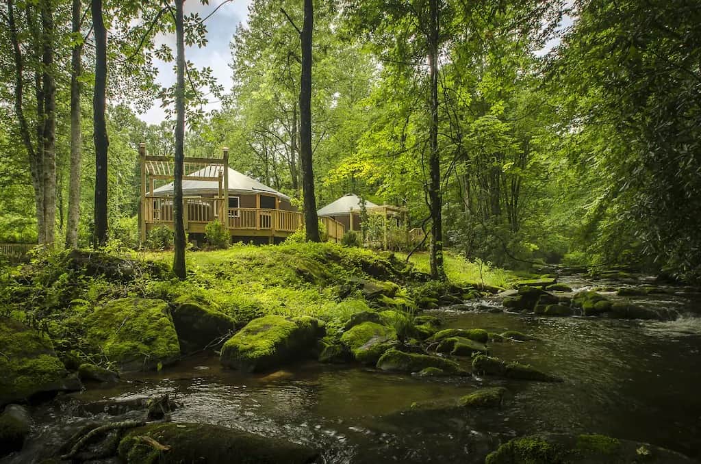 nc yurt with hot tub