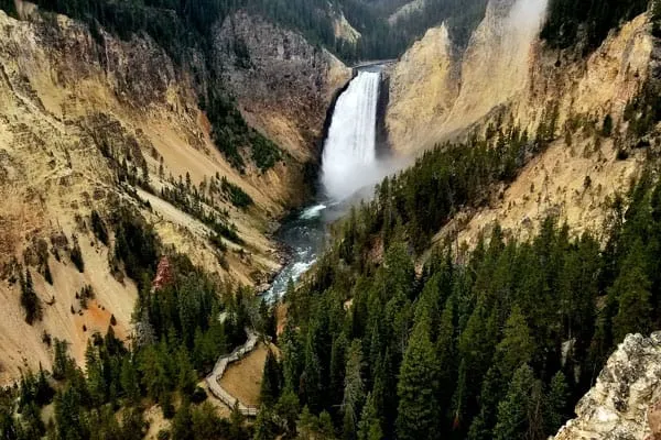 Glamping Yellowstone National Park: 9 Amazing Spots 5 Artist Point