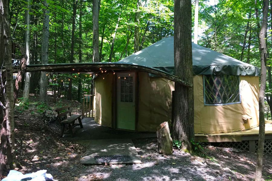 18 Breathtaking New York Glamping Spots You Will Adore
