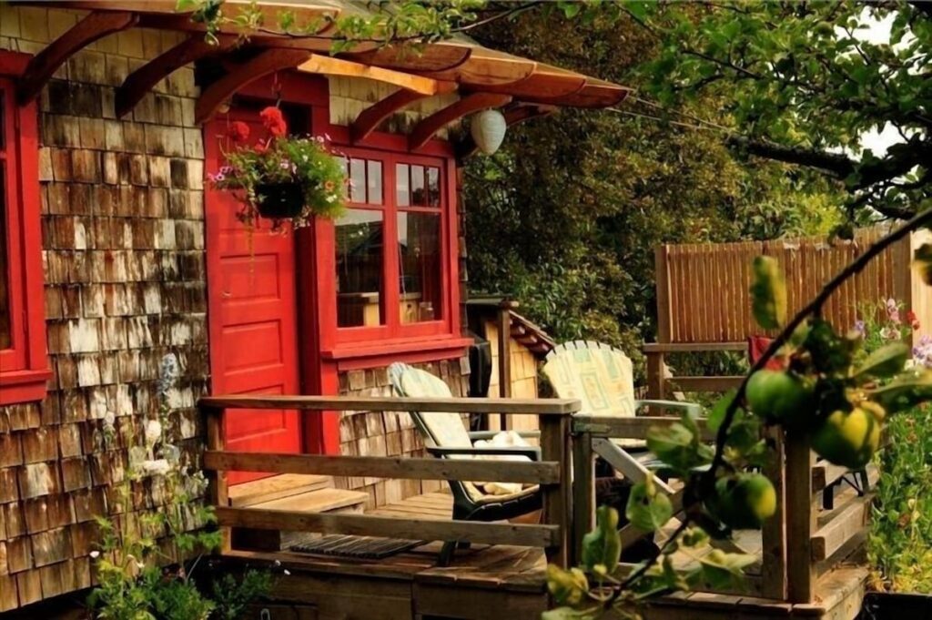 Orchard Cabin Rental on Salt Spring Island